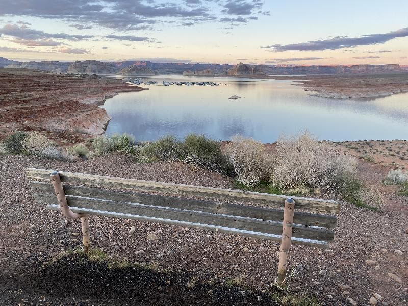 Lost — Wahweap overlook, Lake Powell