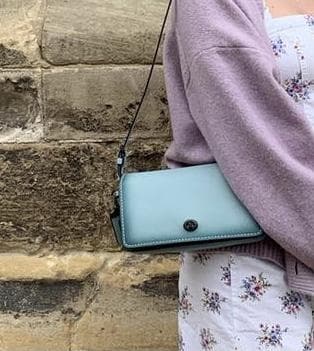 Lost — Near In between london and tower bridge, walkway