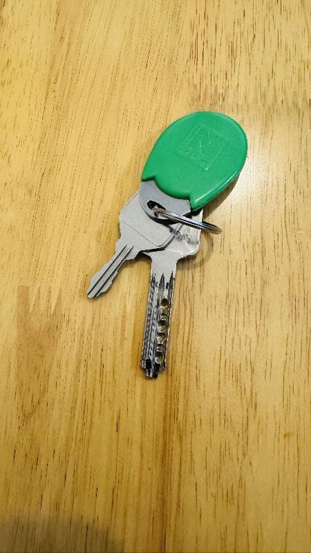 Lost — E14 Thames Path Isle of Dogs 
