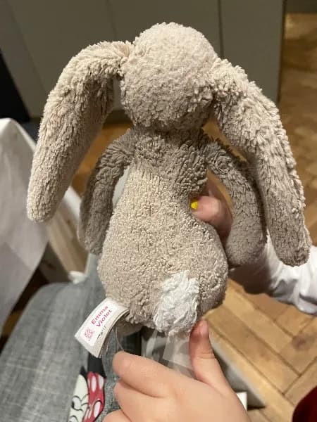 Lost — Ariel Way, London W12 7GF, UK
