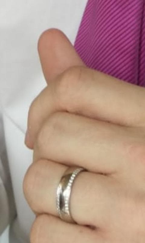 Lost — Bond Street station or London Bridge station